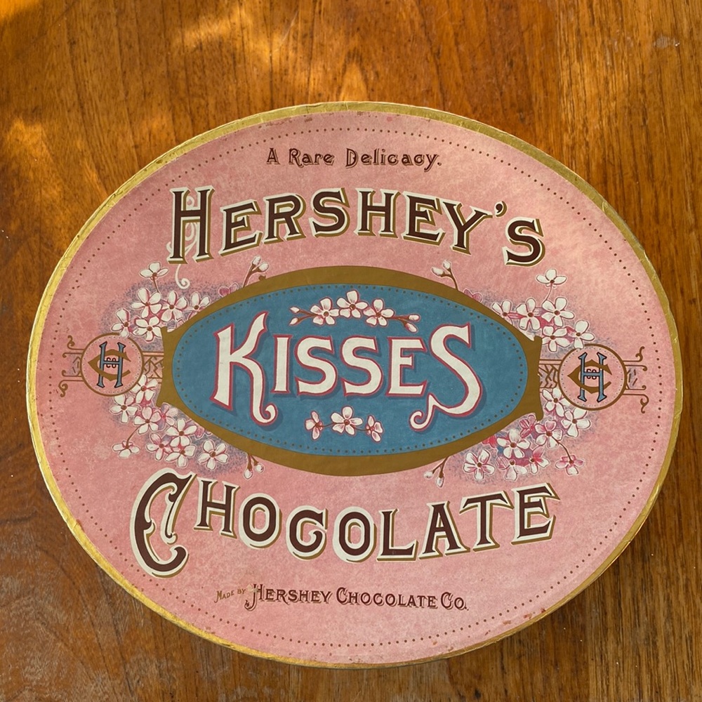 Reproduction Hershey’s Kisses Chocolate “A Rare Delicacy” oval pink storage box